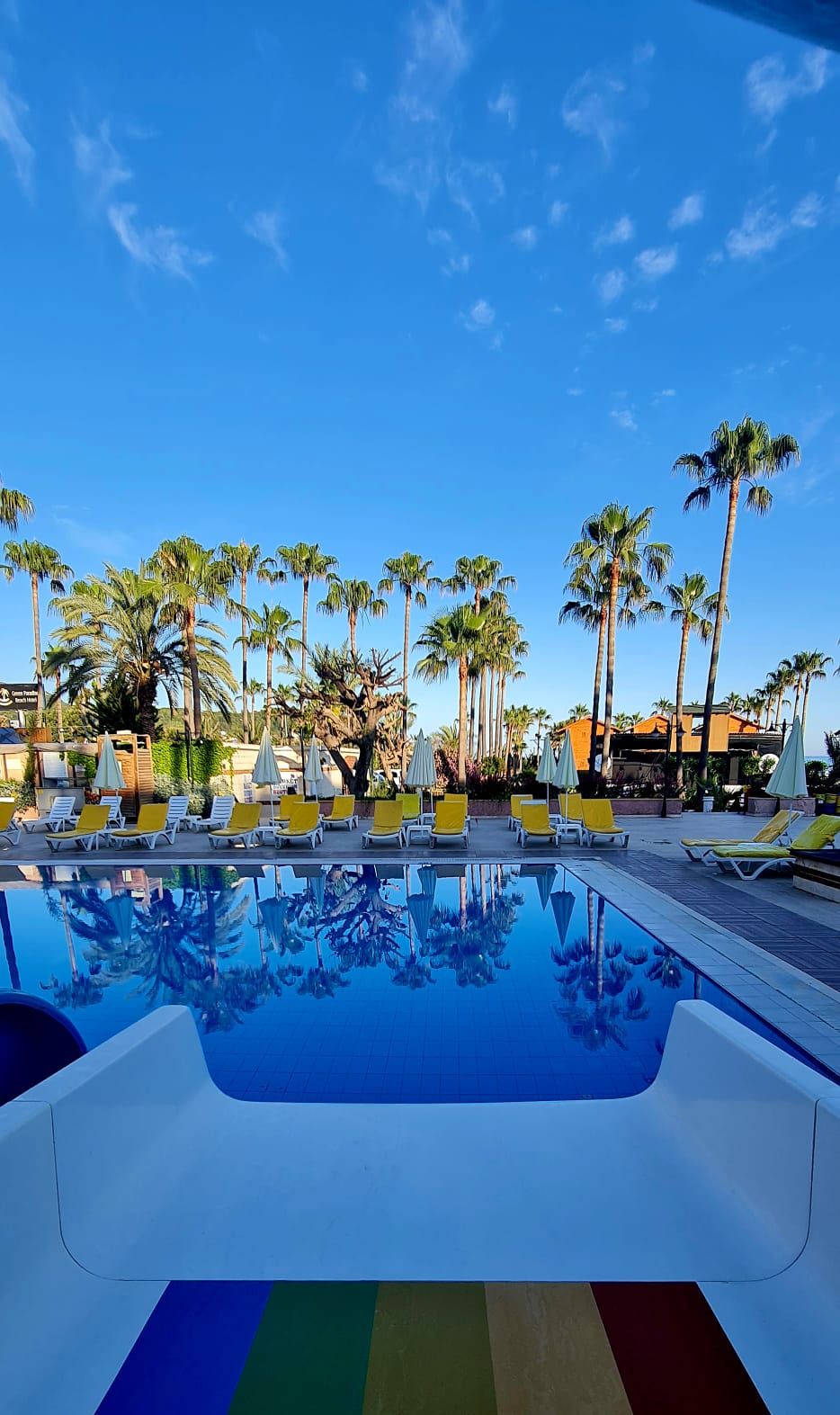 Green Paradise Beach Hotel - 4