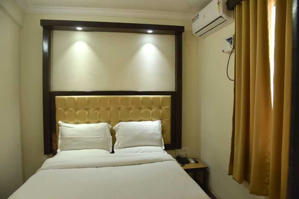 VALENTINES RETREAT - 8