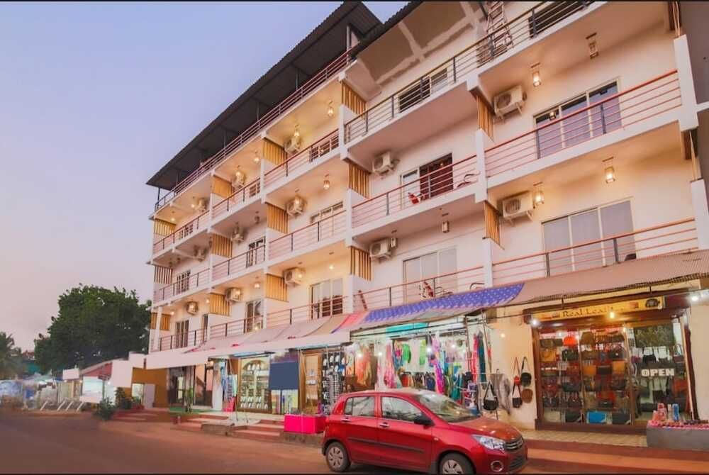 PADMA HOTEL (ex. LUXFORT HOTEL) - 1
