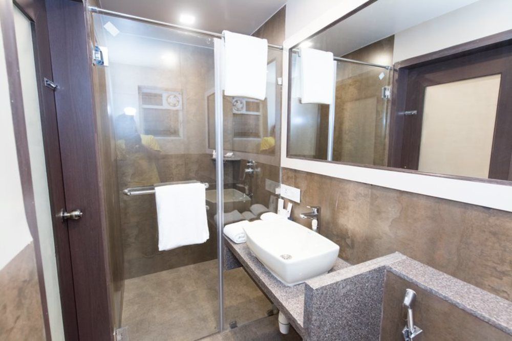 VICTORIA PARADISE INN (EX: HOTEL ROYAL ANTHURIUM) - 34