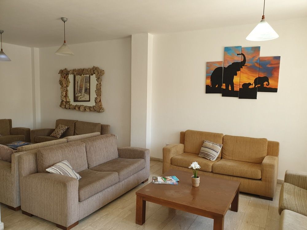 FLOREA HOTEL APTS (Class B) - 17