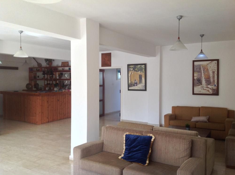 FLOREA HOTEL APTS (Class B) - 14