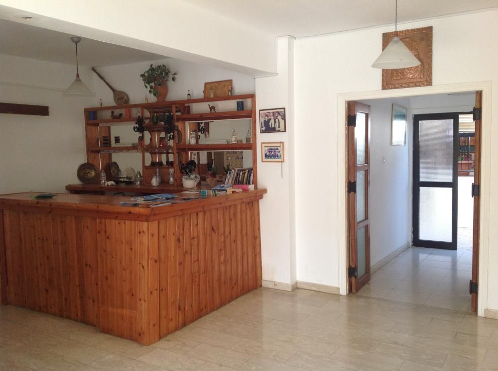 FLOREA HOTEL APTS (Class B) - 12