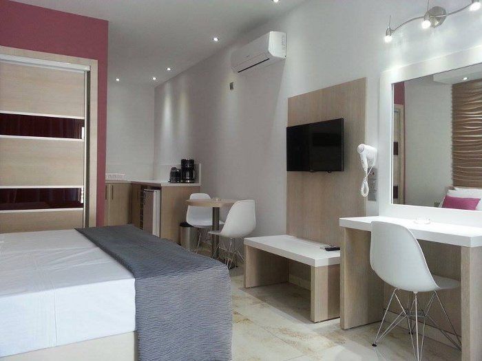 LOUTSIANA HOTEL APTS - 24