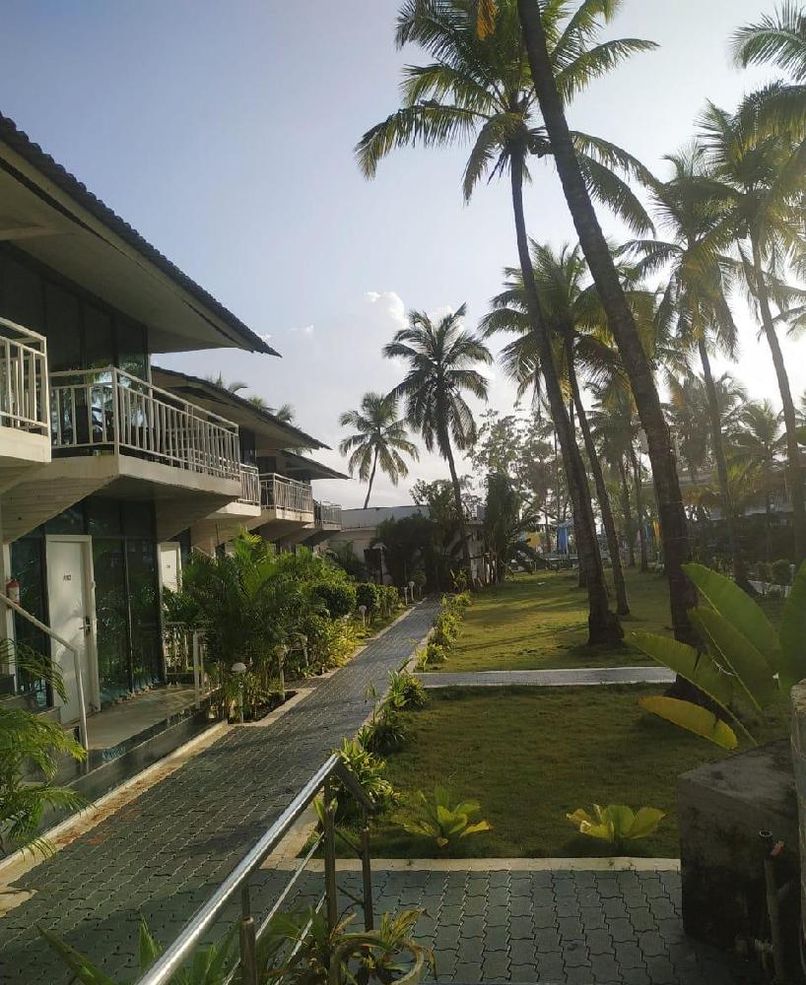   FOXOSO LA ALPHONSO MORJIM GOA - 1