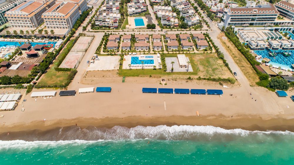 Crystal Boutique Beach Resort (only adults 16) - 1