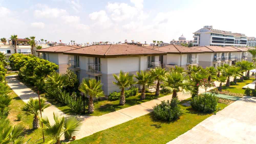 Crystal Boutique Beach Resort (only adults 16) - 8