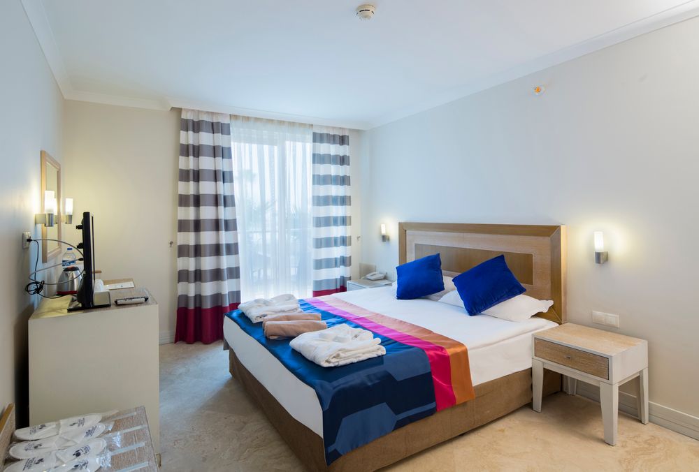 Crystal Boutique Beach Resort (only adults 16) - 22