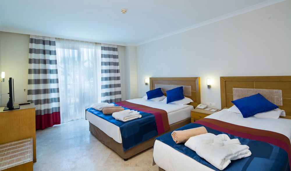 Crystal Boutique Beach Resort (only adults 16) - 19