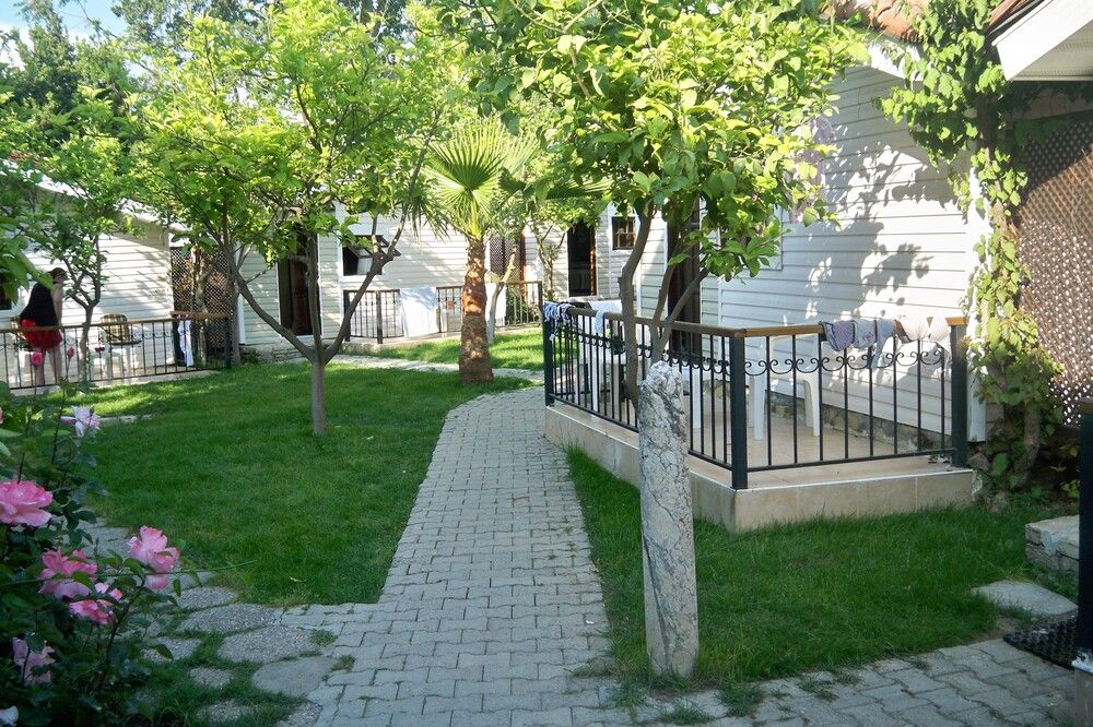 Leda Beach Hotel - 20