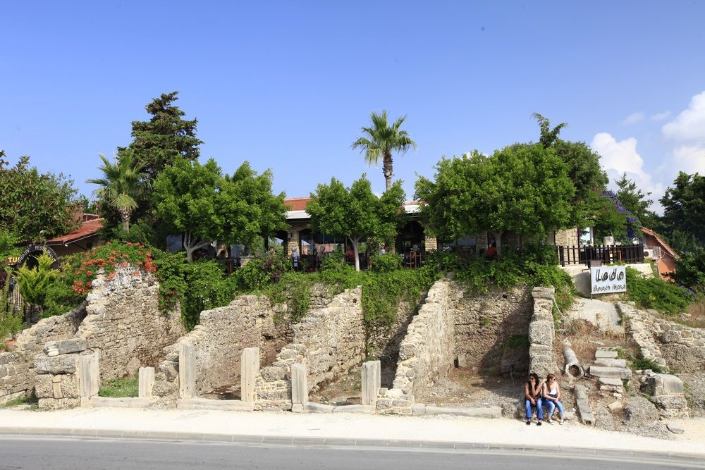 Leda Beach Hotel - 15