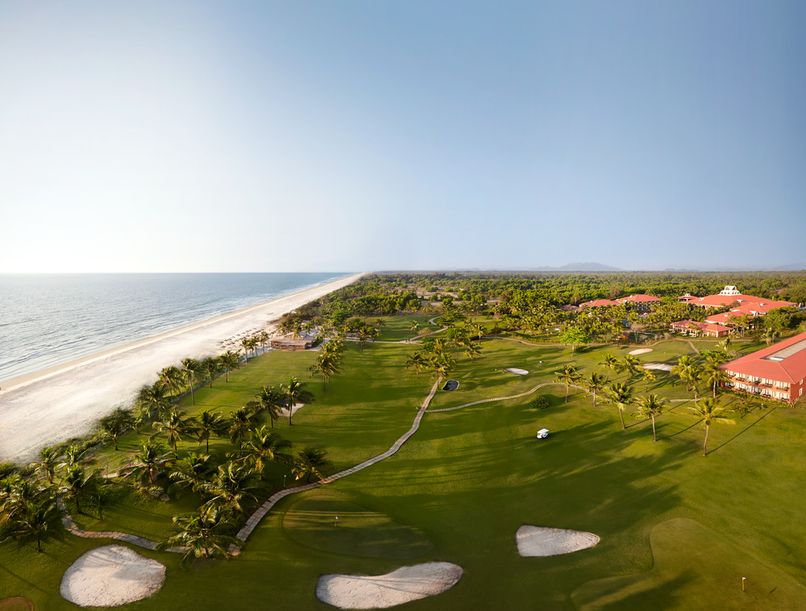 CARAVELA BEACH RESORT - 1