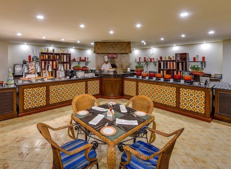 THE LALIT GOLF AND SPA RESORT - 24