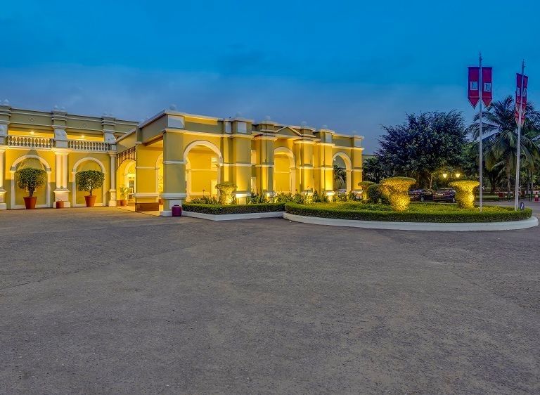 THE LALIT GOLF AND SPA RESORT - 3