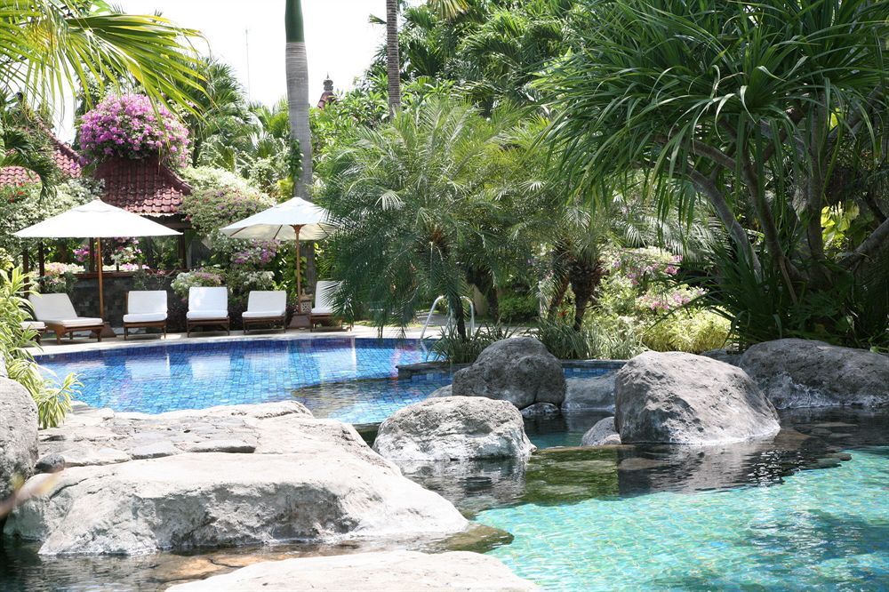 PARIGATA VILLAS RESORT - 8