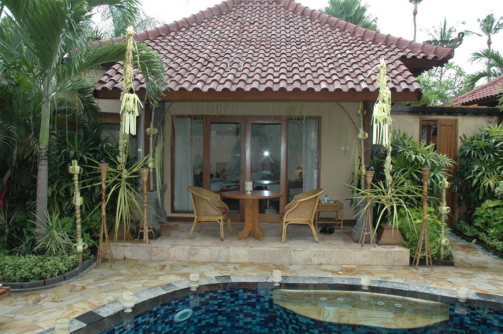 PARIGATA VILLAS RESORT - 1