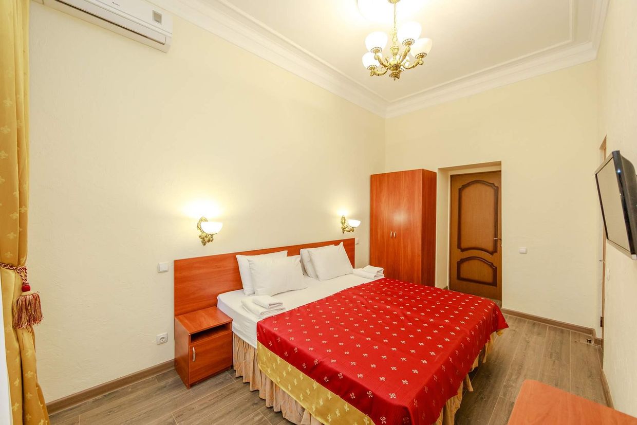 РОМАНОВА, парк-отель - 11