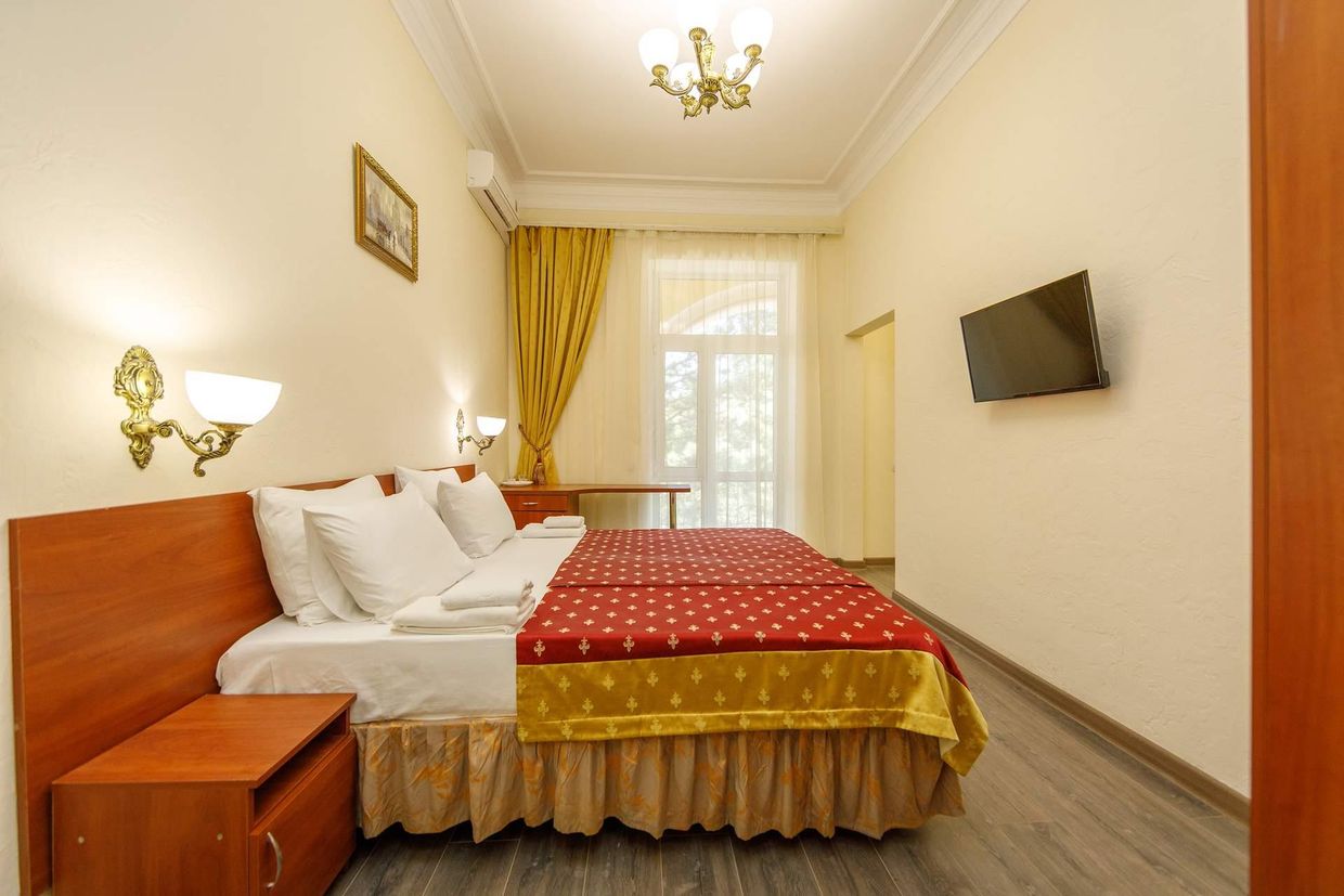 РОМАНОВА, парк-отель - 7