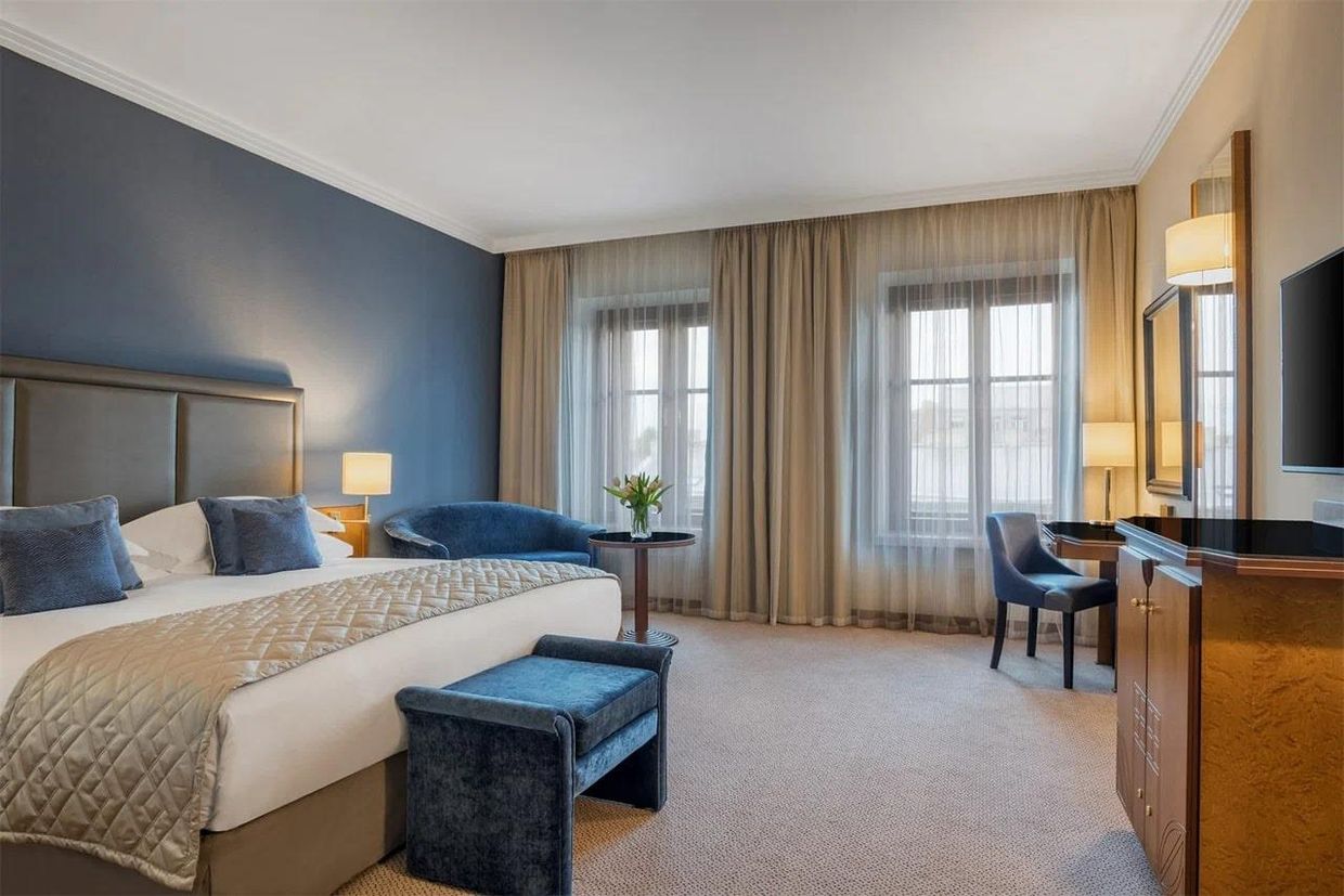 КОРИНТИЯ САНКТ-ПЕТЕРБУРГ - 18