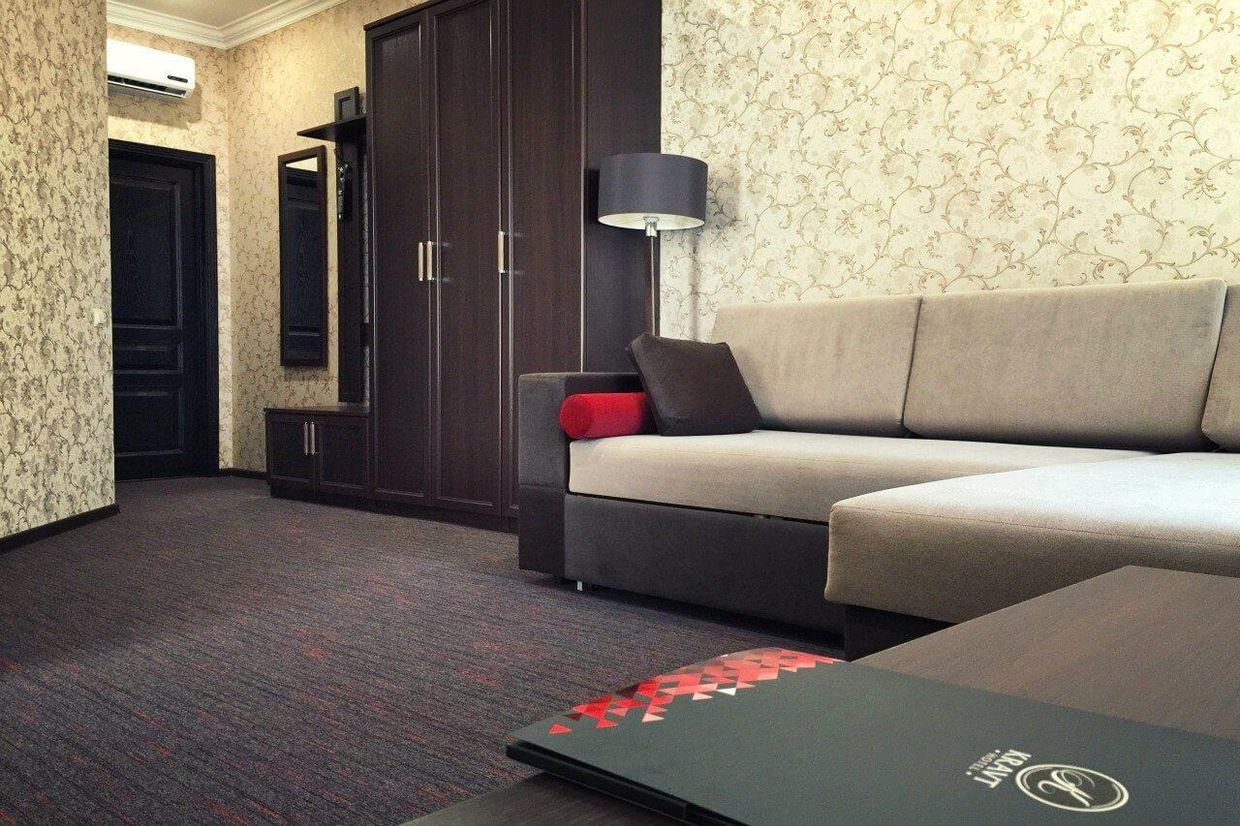 КРАВТ САДОВАЯ - 21