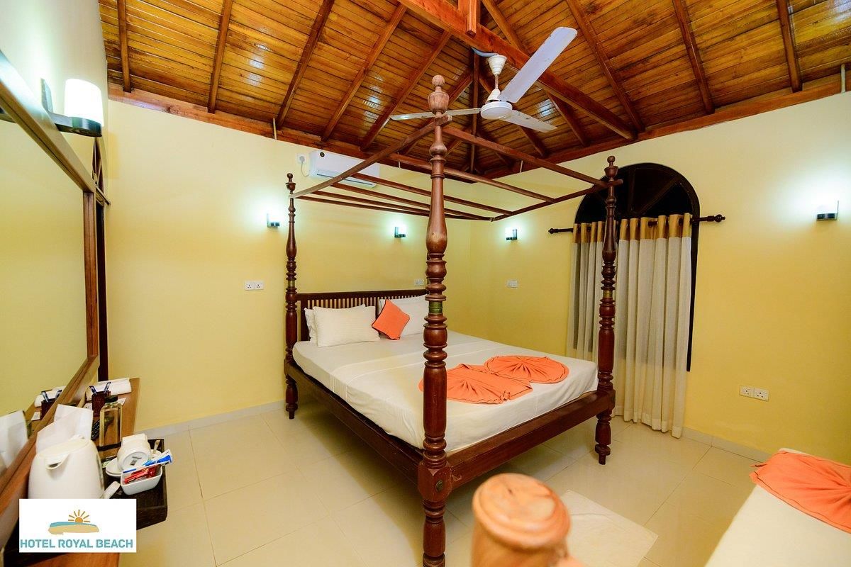ROYAL BEACH HIKKADUWA - 2