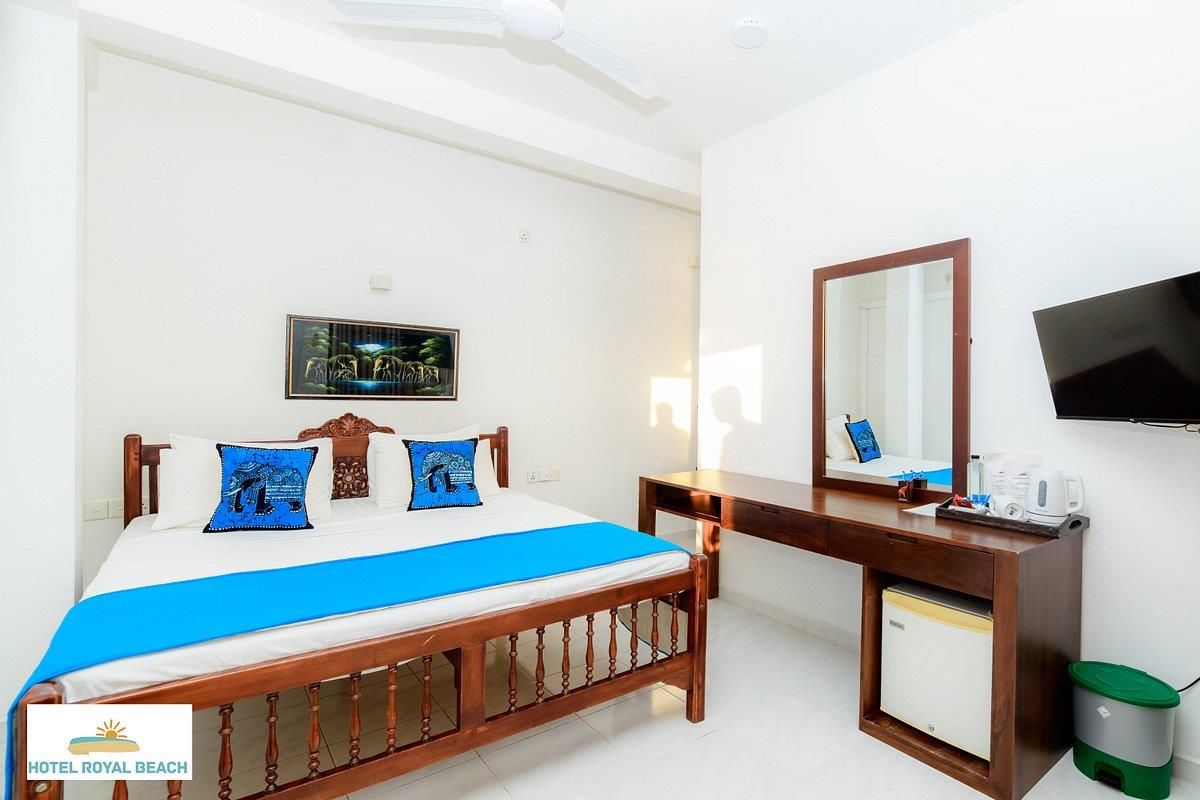 ROYAL BEACH HIKKADUWA - 17
