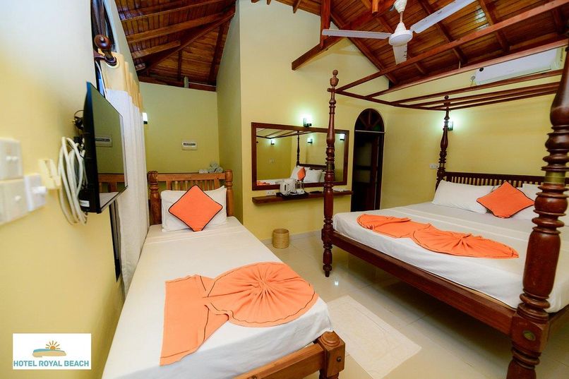 ROYAL BEACH HIKKADUWA - 4