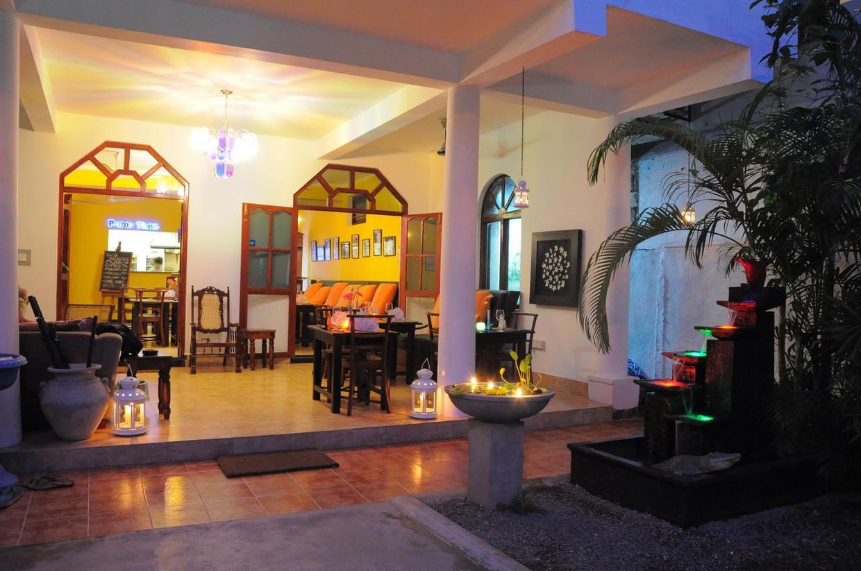 BEACH PRIME TIME - 2