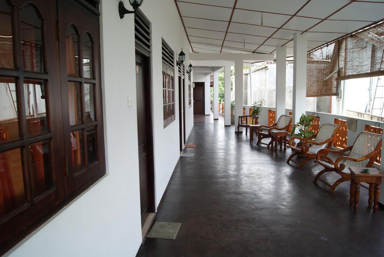 BEACH PRIME TIME - 21