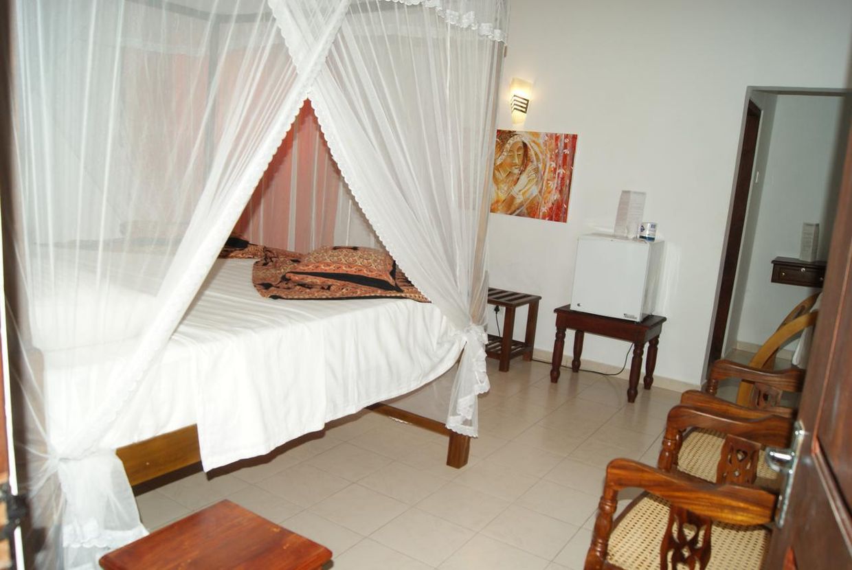 BEACH PRIME TIME - 22