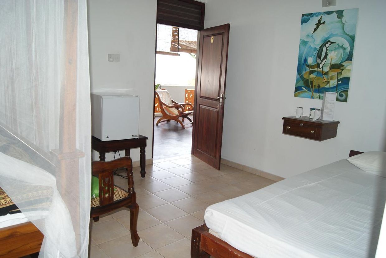 BEACH PRIME TIME - 25