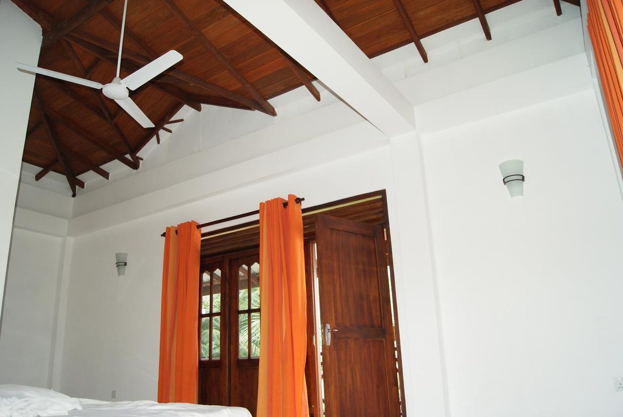 BEACH PRIME TIME - 27