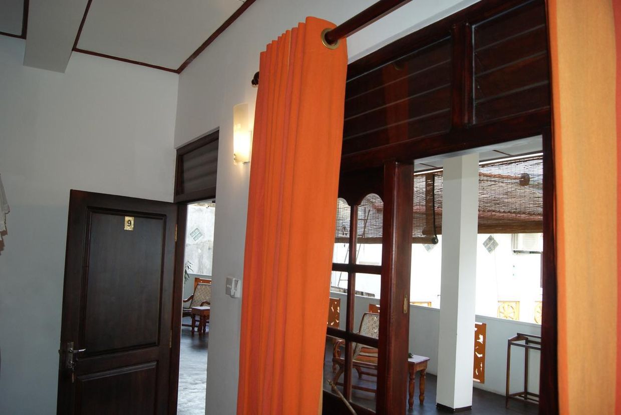 BEACH PRIME TIME - 32