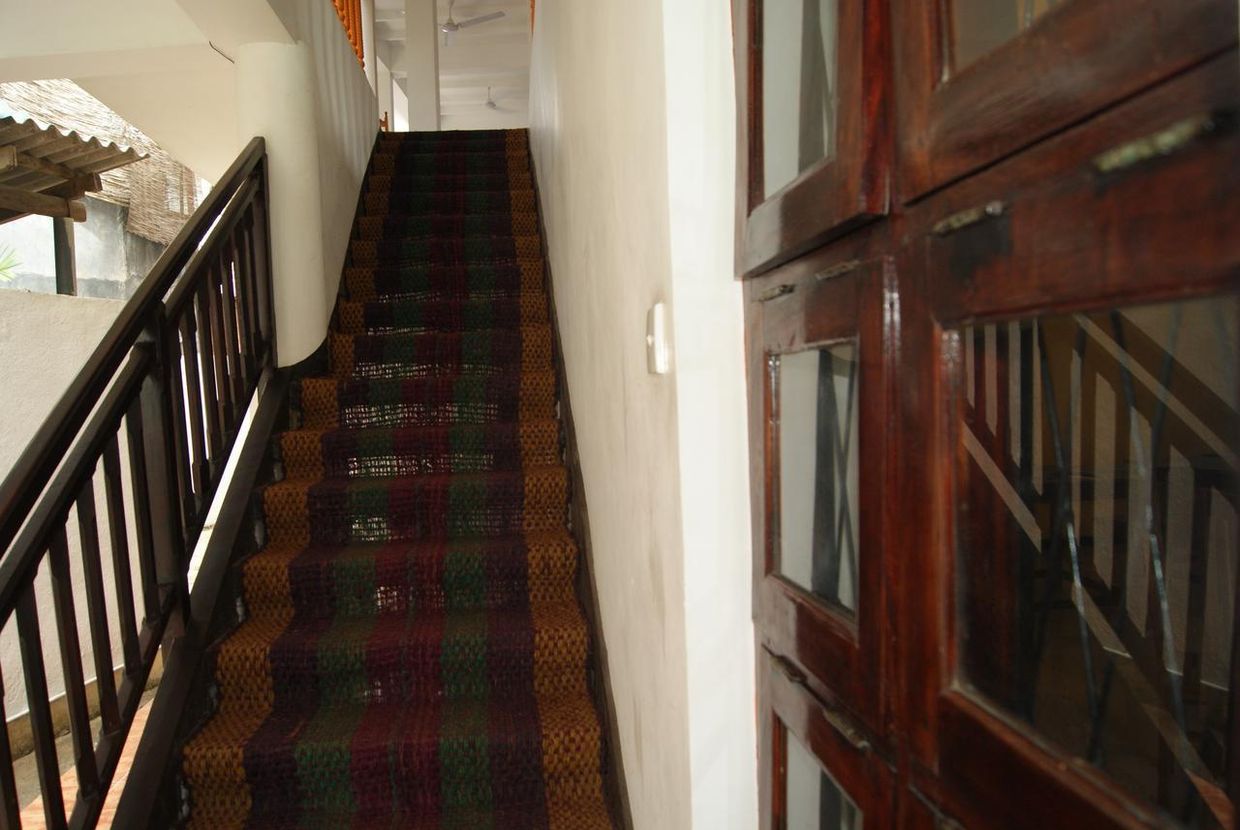 BEACH PRIME TIME - 8