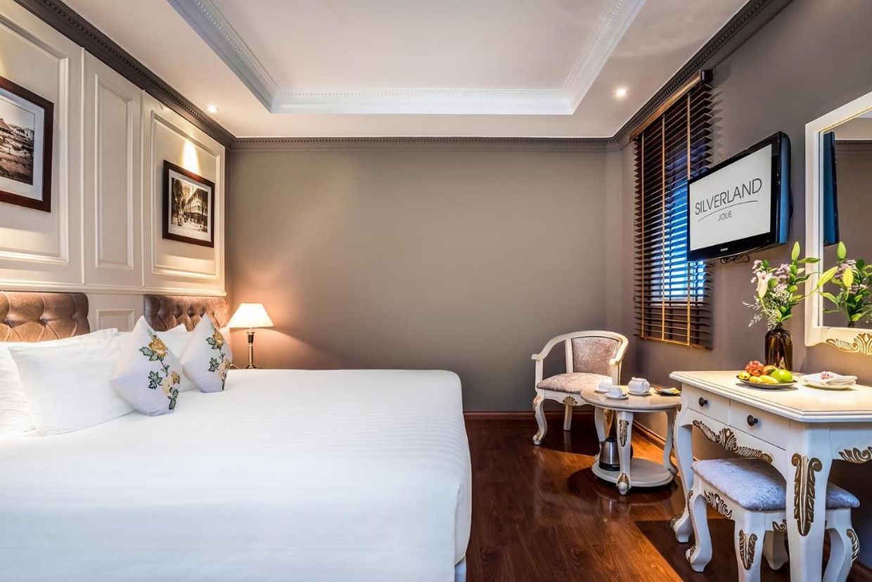 SILVERLAND JOLIE HOTEL - 11