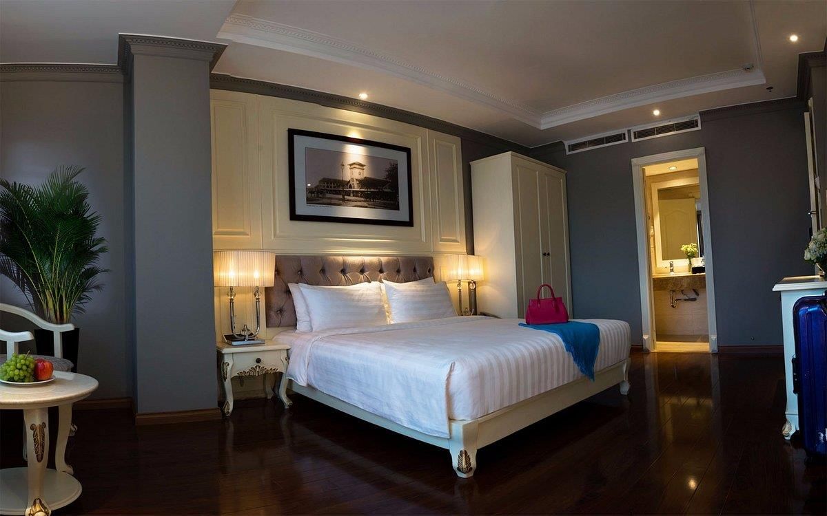 SILVERLAND JOLIE HOTEL - 18