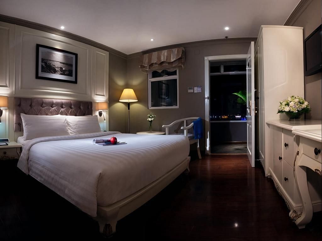 SILVERLAND JOLIE HOTEL - 21