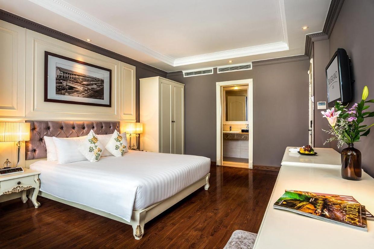 SILVERLAND JOLIE HOTEL - 9