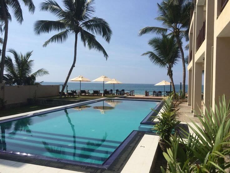 SAPPHIRE SEAS BEACHFRONT HOTEL - 16