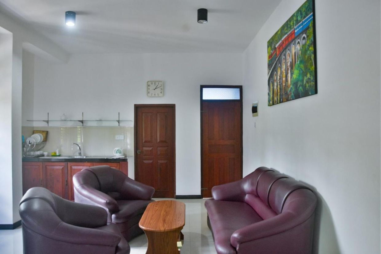 DI SICURO TOURIST INN GUESTHOUSE - 11