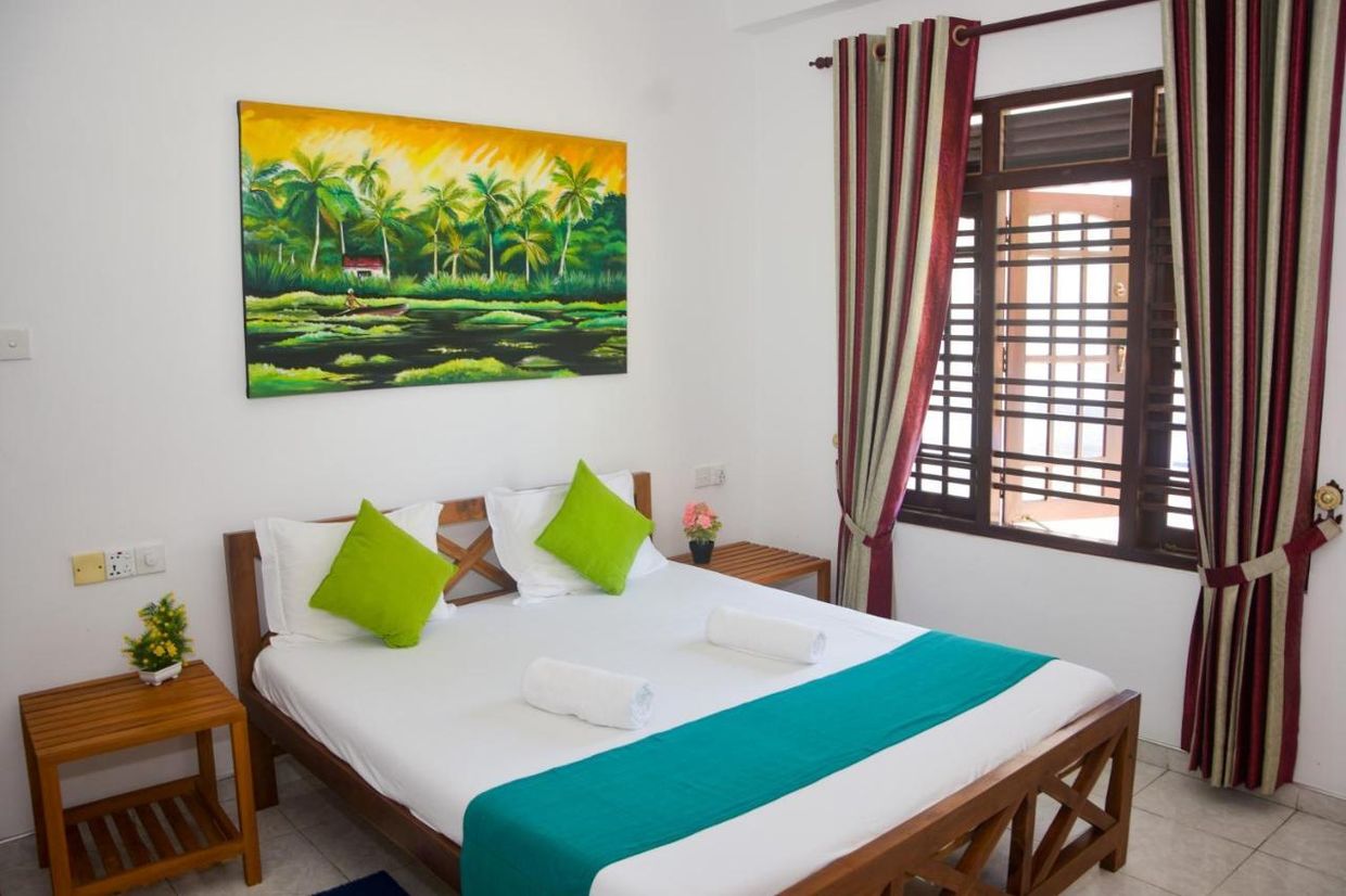 DI SICURO TOURIST INN GUESTHOUSE - 17