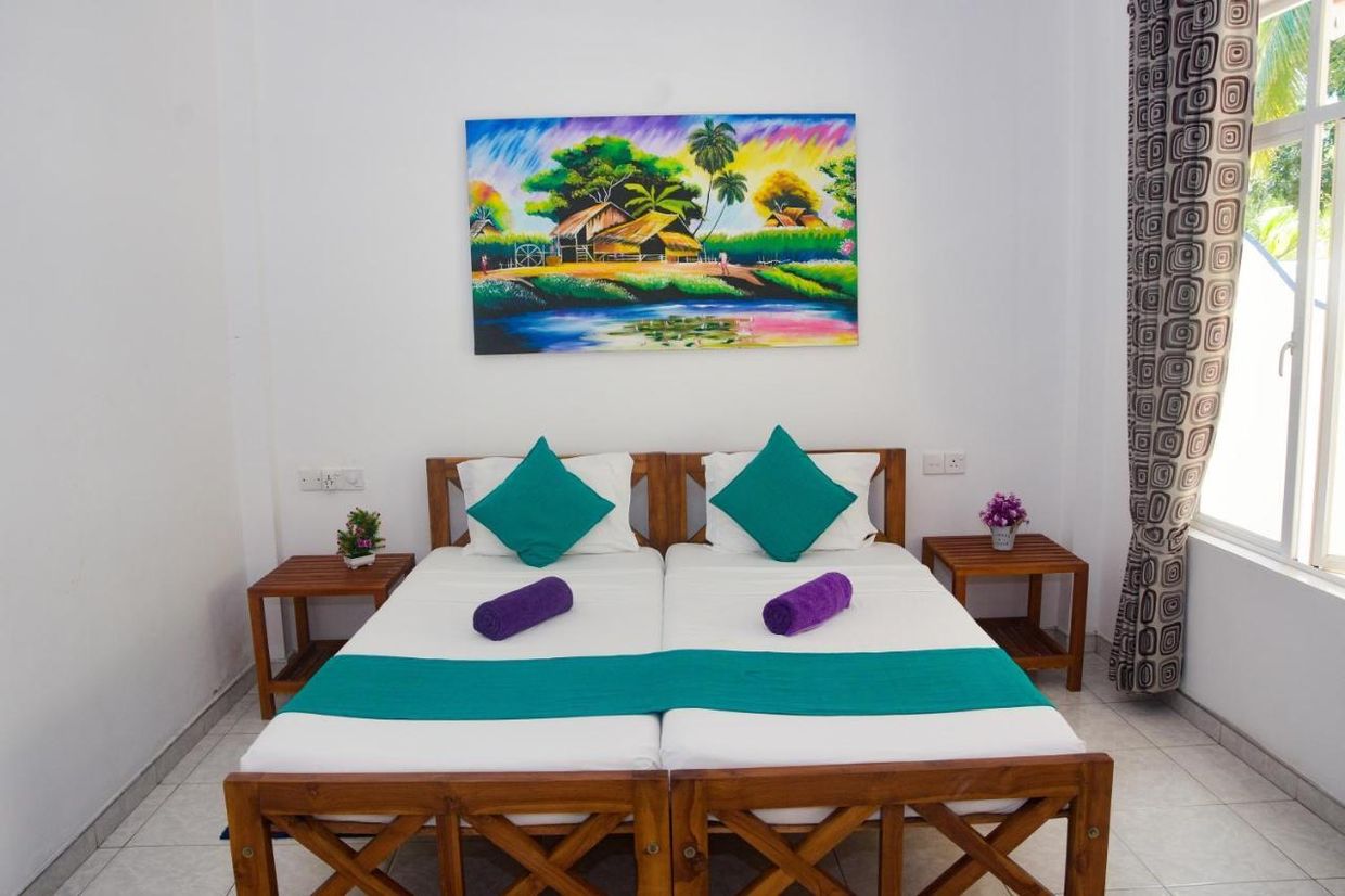 DI SICURO TOURIST INN GUESTHOUSE - 23