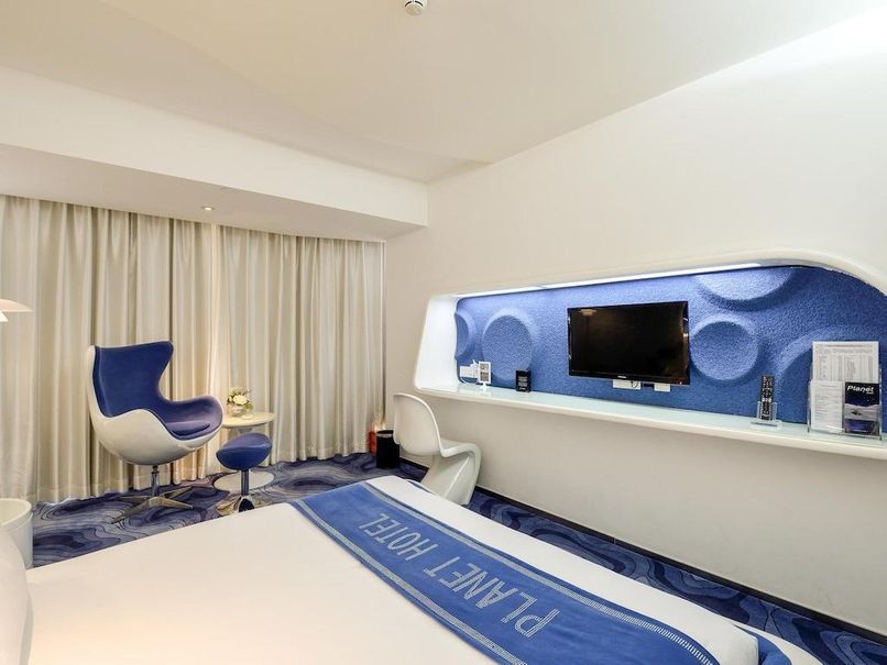 PLANET HOTEL - 4