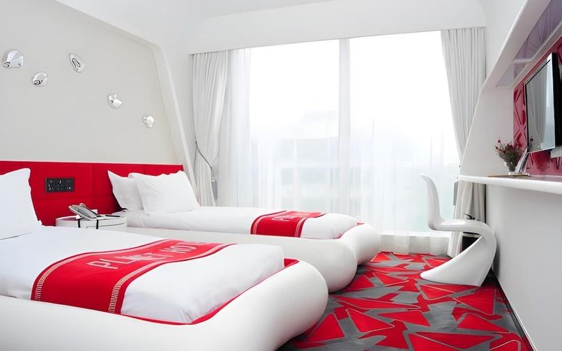 PLANET HOTEL - 5