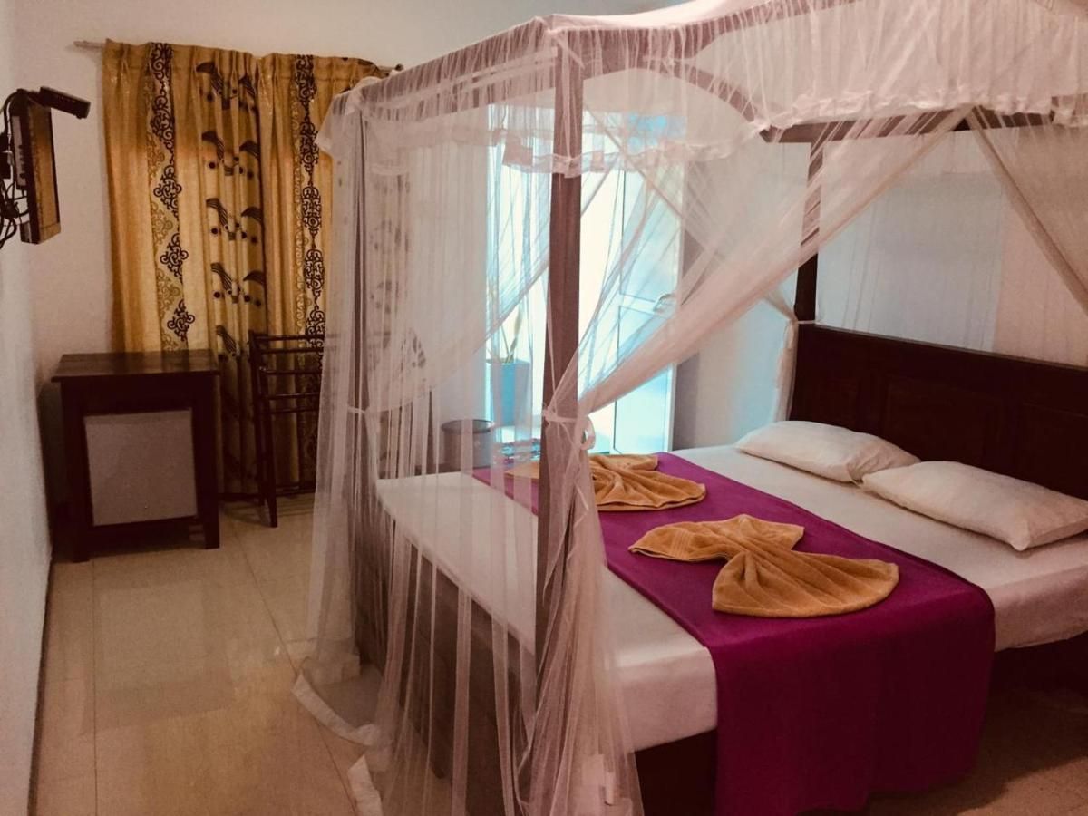 CRESCENT UNAWATUNA - 14