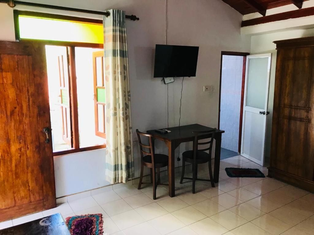 CRESCENT UNAWATUNA - 19