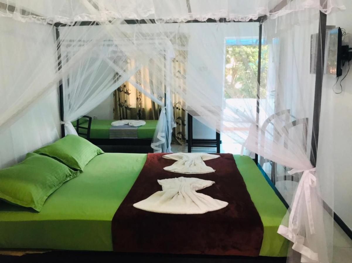 CRESCENT UNAWATUNA - 21