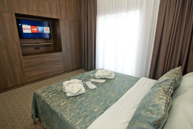 SKY INN - 4