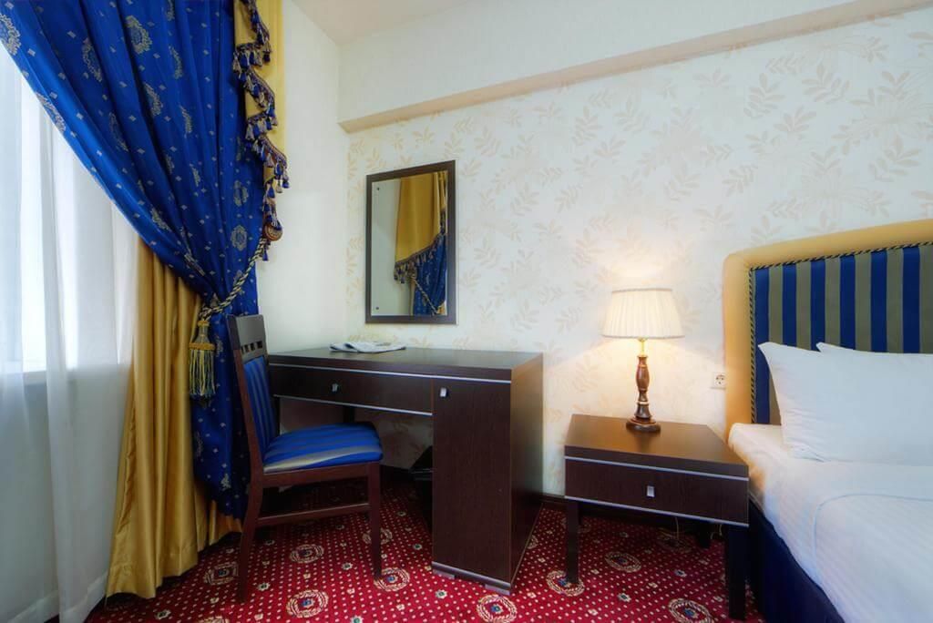 MOSCOW HOLIDAY HOTEL - 10