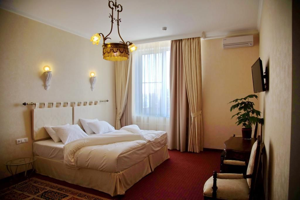 БРИСТОЛЬ, отель - 3